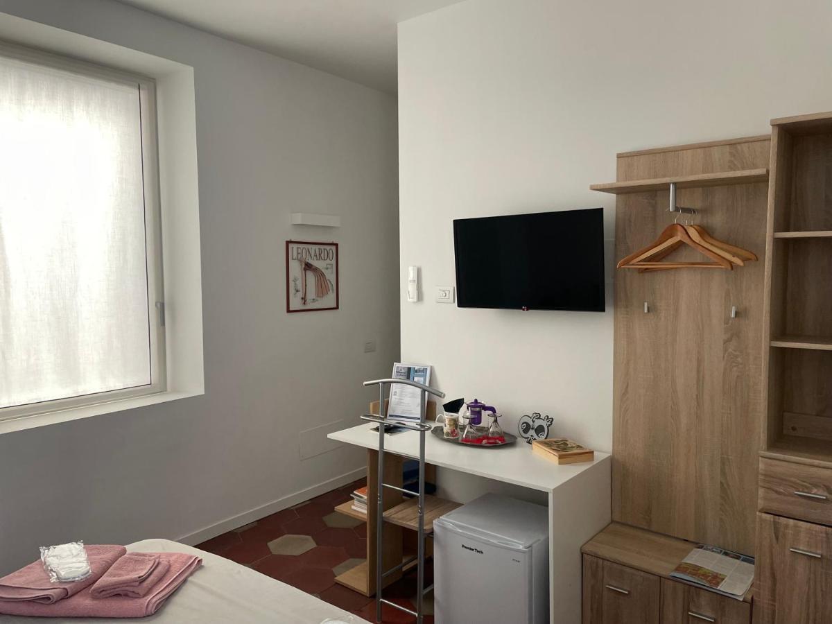 Santa Vincenza - Suite Indipendente Lovere Exterior foto