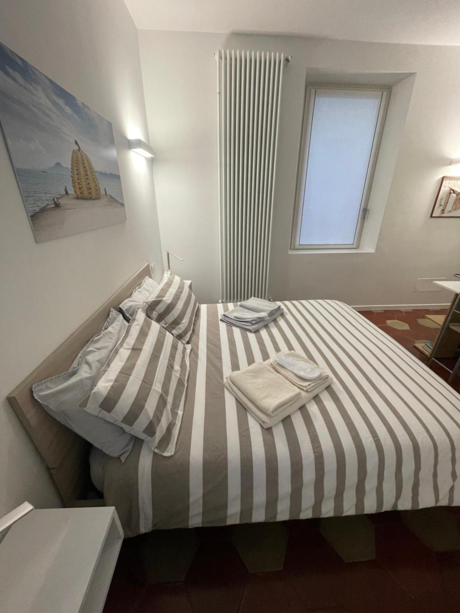 Santa Vincenza - Suite Indipendente Lovere Exterior foto