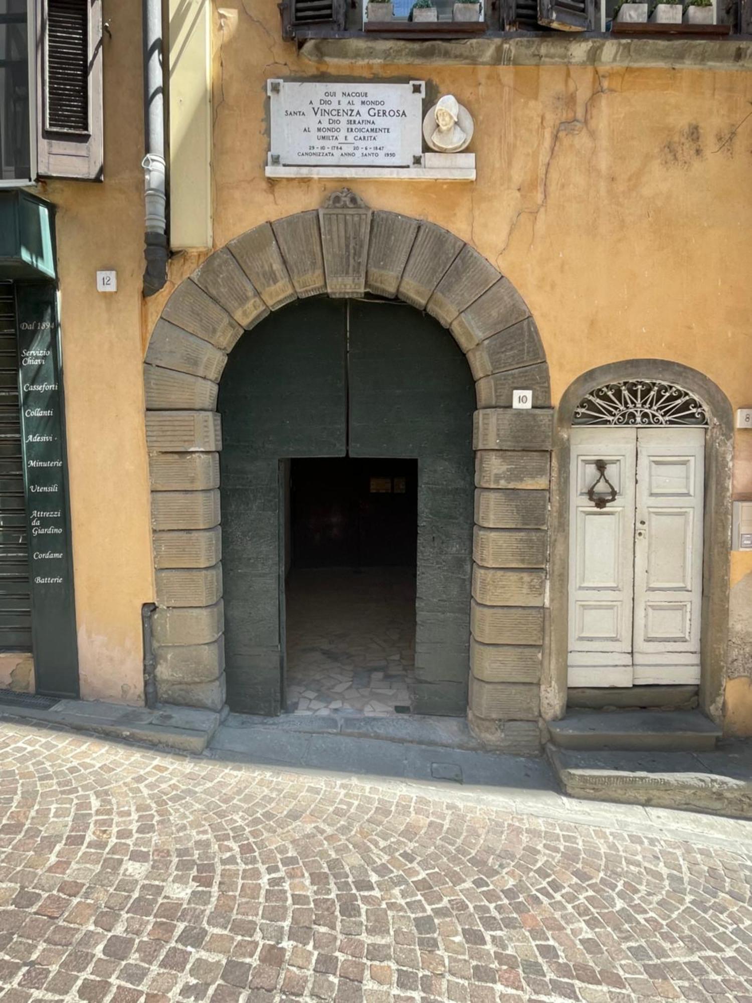 Santa Vincenza - Suite Indipendente Lovere Exterior foto